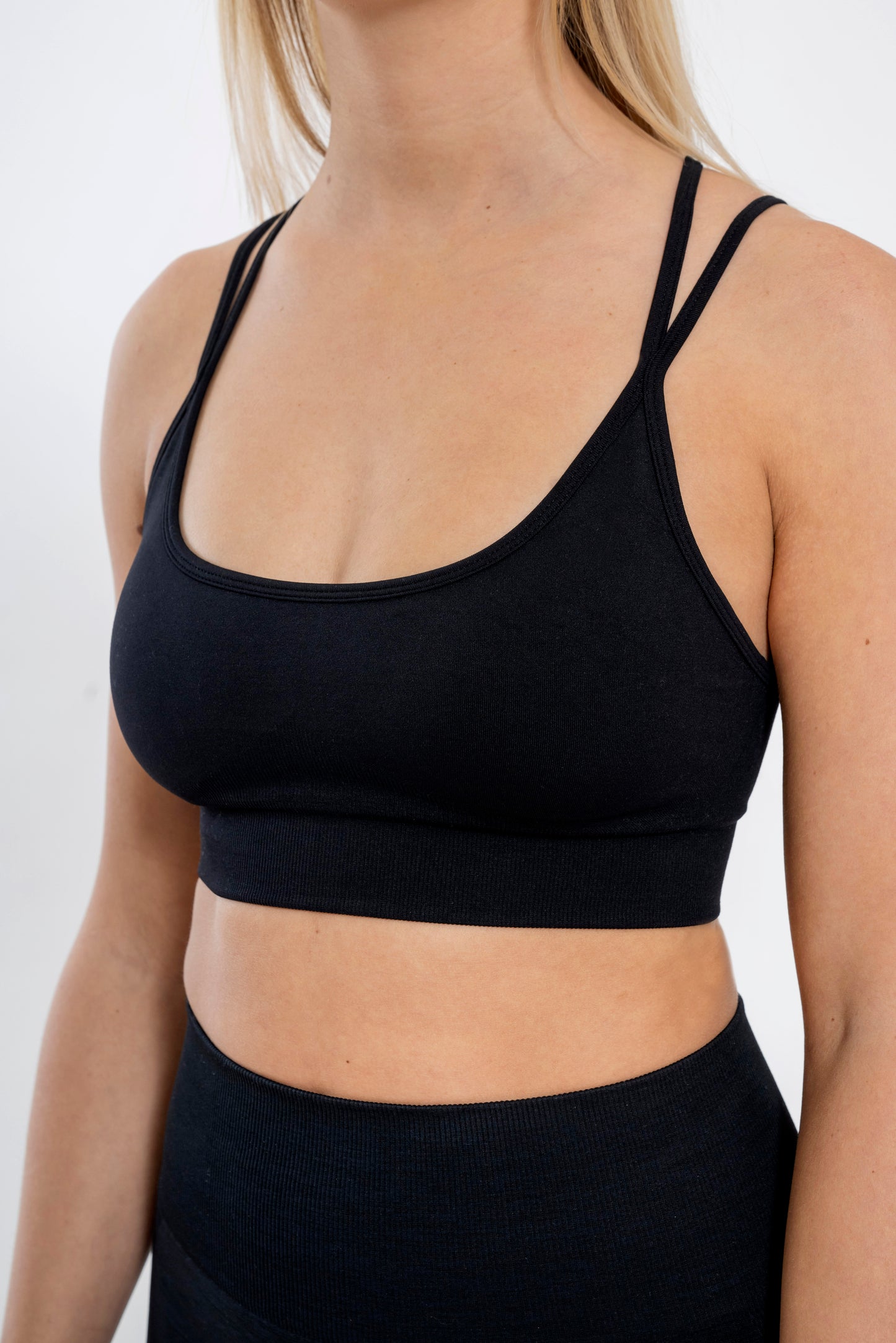 Crossed Back Sport BH Black