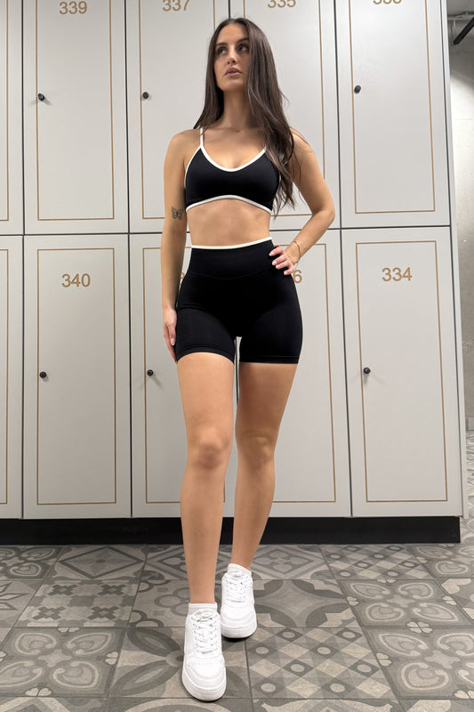 Aurora Scrunch Shorts Black